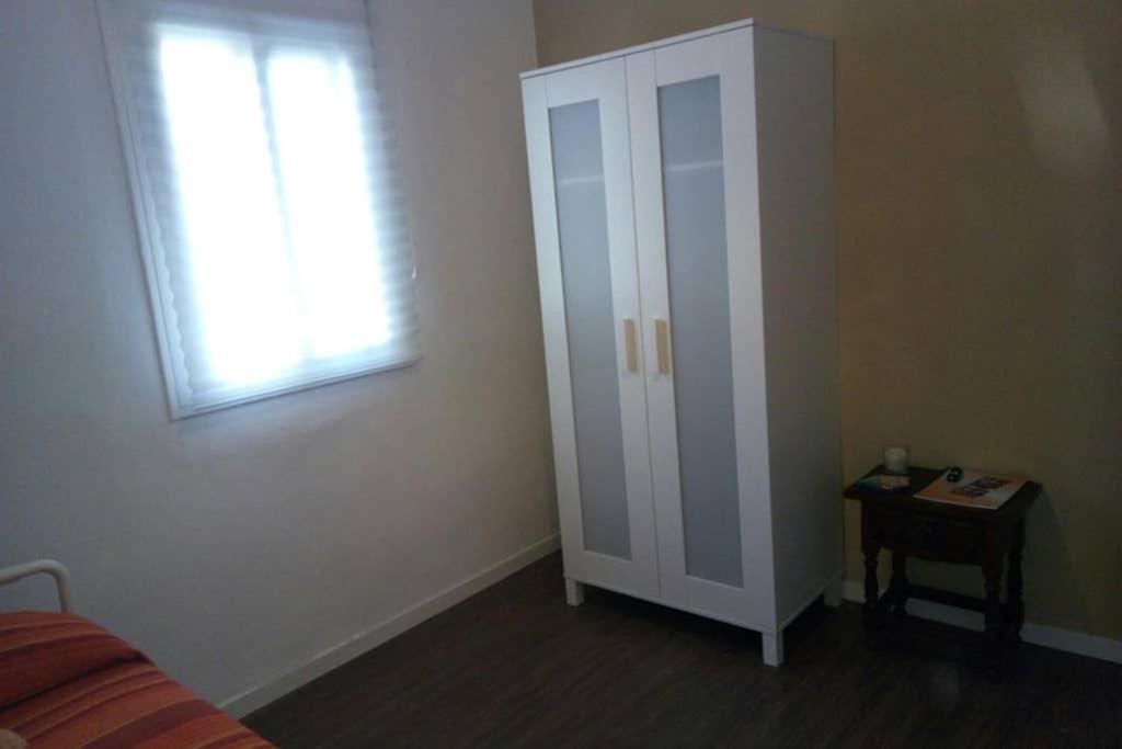 Sevilla ,Piso Completo En Buena Zona,Wifi Y Aparcamiento Buitenkant foto