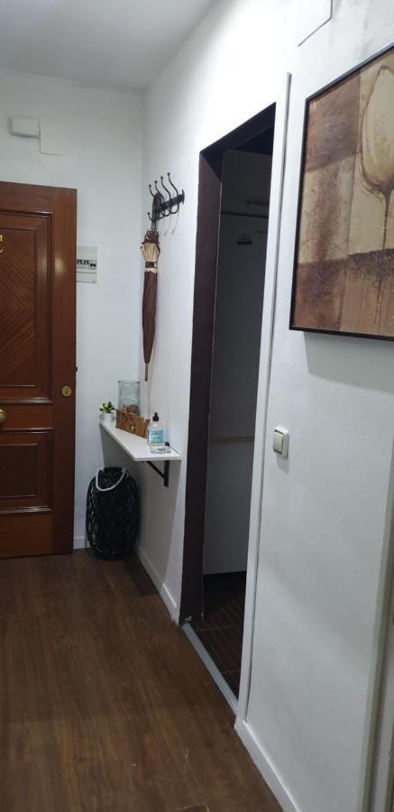 Sevilla ,Piso Completo En Buena Zona,Wifi Y Aparcamiento Buitenkant foto